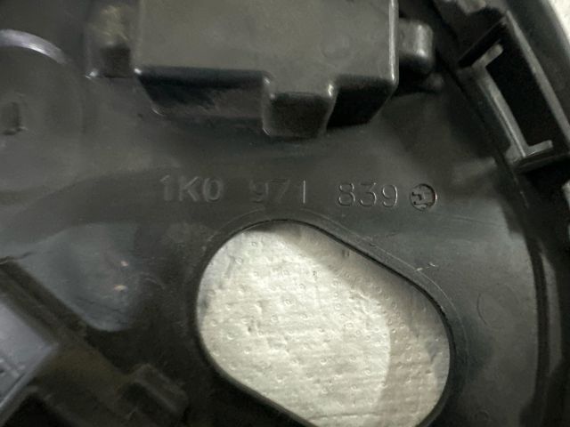 bontott VW GOLF VI Tankajtó