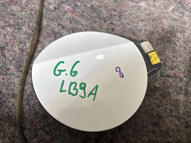 bontott VW GOLF VI Tankajtó