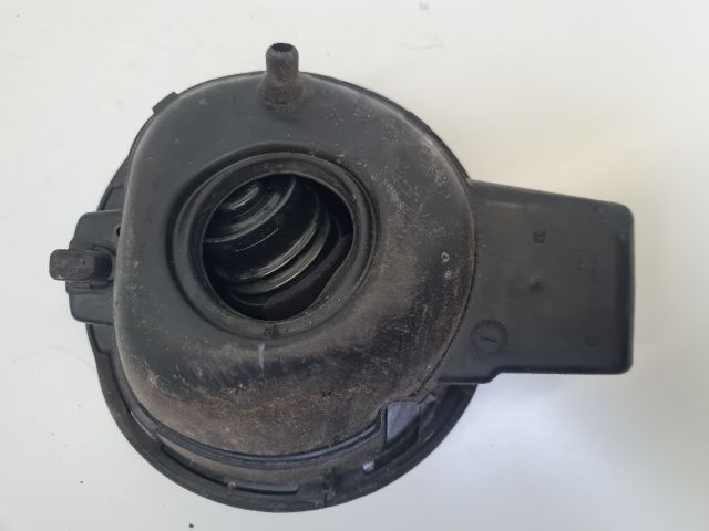 bontott VW GOLF VI Tankajtó