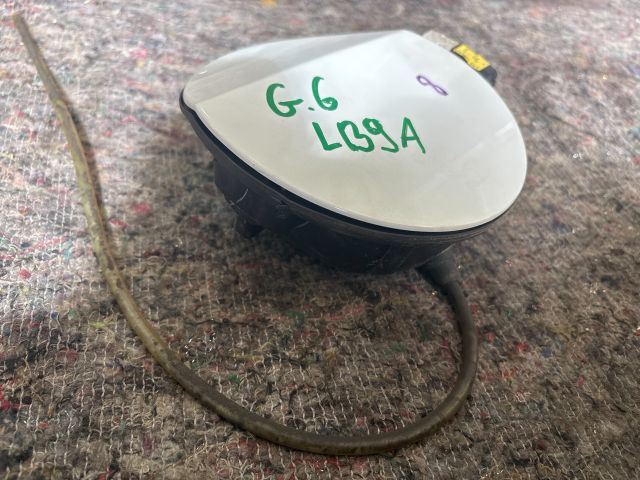 bontott VW GOLF VI Tankajtó