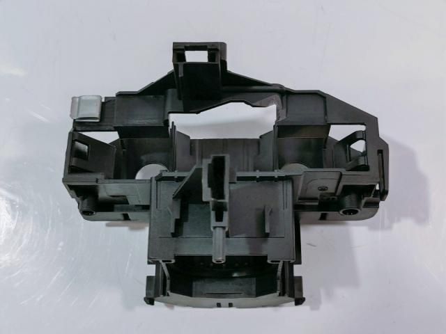 bontott VW GOLF VI Tartó Bak