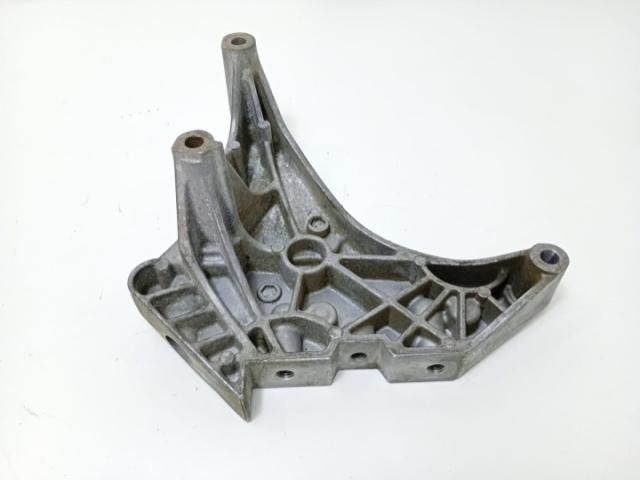 bontott VW GOLF VI Tartó Bak