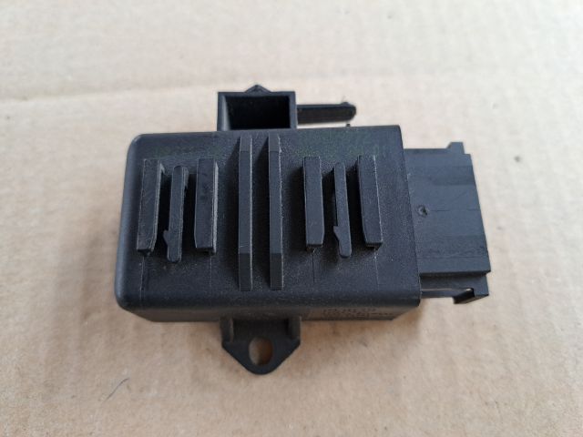 bontott VW GOLF VI Ülésfűtés Vezérlő