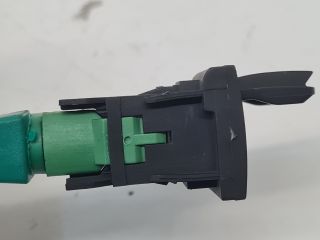 bontott VW GOLF VI USB Aljzat