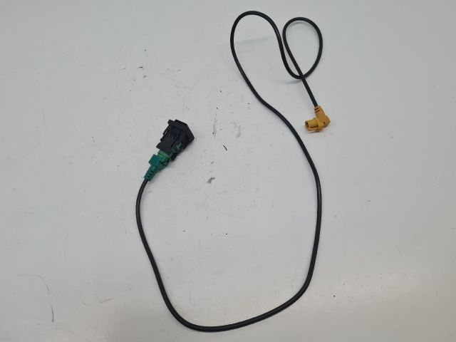 bontott VW GOLF VI USB Aljzat