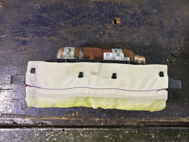 bontott VW GOLF VI Utasoldali Légzsák