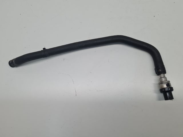 bontott VW GOLF VI Üzemanyagcső