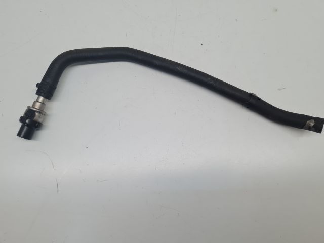 bontott VW GOLF VI Üzemanyagcső