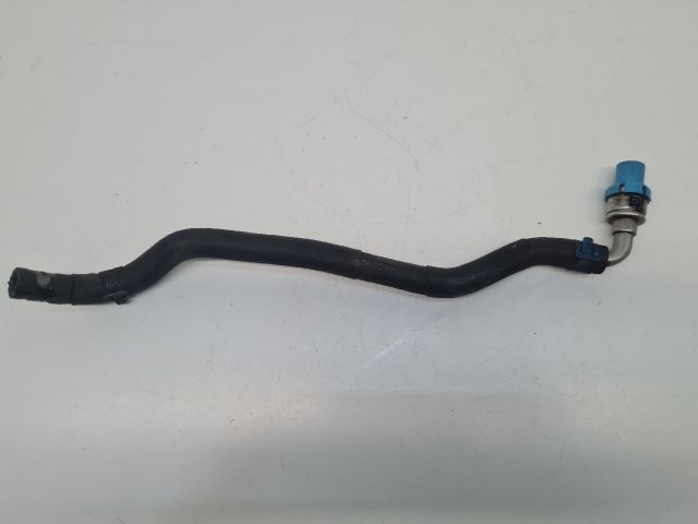 bontott VW GOLF VI Üzemanyagcső