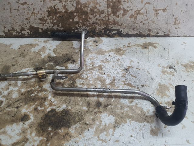 bontott VW GOLF VI Üzemanyagcső