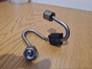 bontott VW GOLF VI Üzemanyagcső