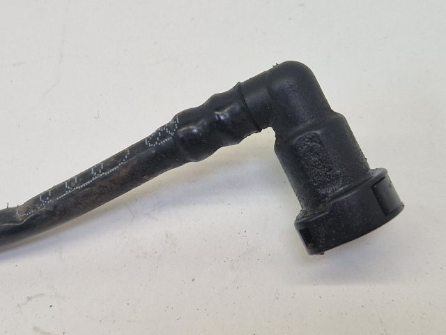 bontott VW GOLF VI Üzemanyagcső