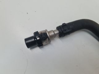 bontott VW GOLF VI Üzemanyagcső