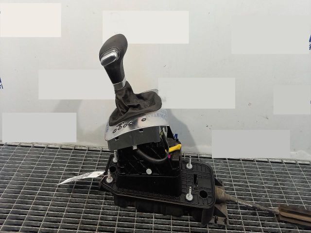 bontott VW GOLF VI Váltógomb