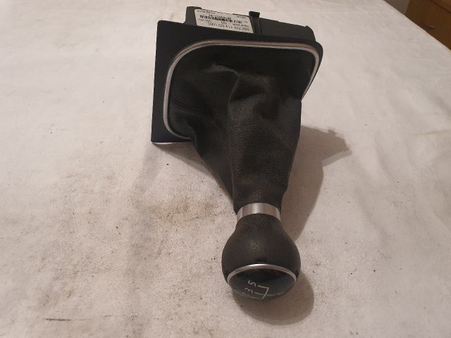 bontott VW GOLF VI Váltószoknya