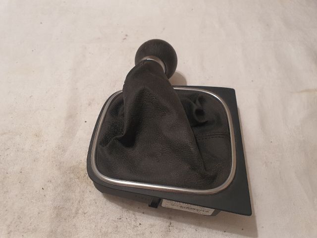 bontott VW GOLF VI Váltószoknya