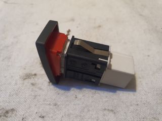 bontott VW GOLF VI Vészvillogó Kapcsoló