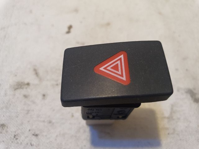 bontott VW GOLF VI Vészvillogó Kapcsoló