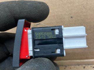 bontott VW GOLF VI Vészvillogó Kapcsoló