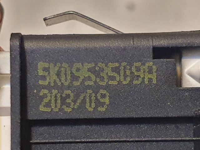 bontott VW GOLF VI Vészvillogó Kapcsoló