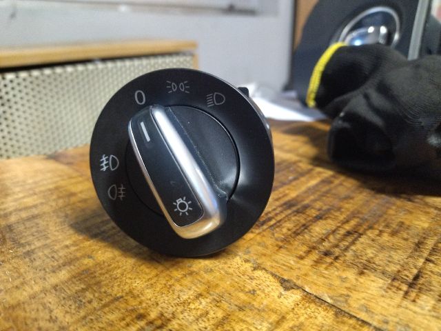 bontott VW GOLF VI Világítás Kapcsoló