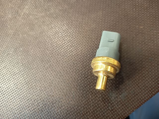 bontott VW GOLF VI Vízhőfok Gomba Hőmérséklet Érzékelő