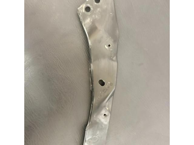 bontott VW GOLF VI Vízhűtő Radiátor Tartó