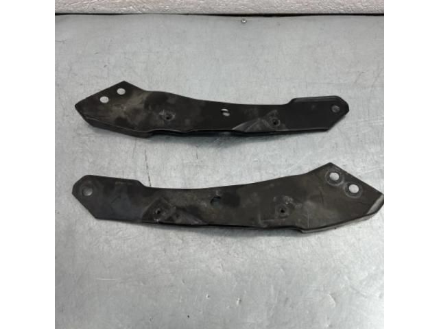 bontott VW GOLF VI Vízhűtő Radiátor Tartó