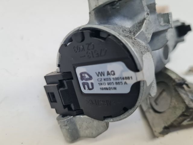 bontott VW GOLF VI Zárbetét Szett