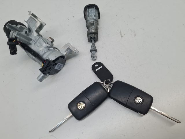 bontott VW GOLF VI Zárbetét Szett