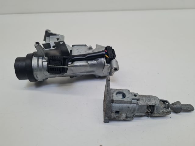 bontott VW GOLF VI Zárbetét Szett