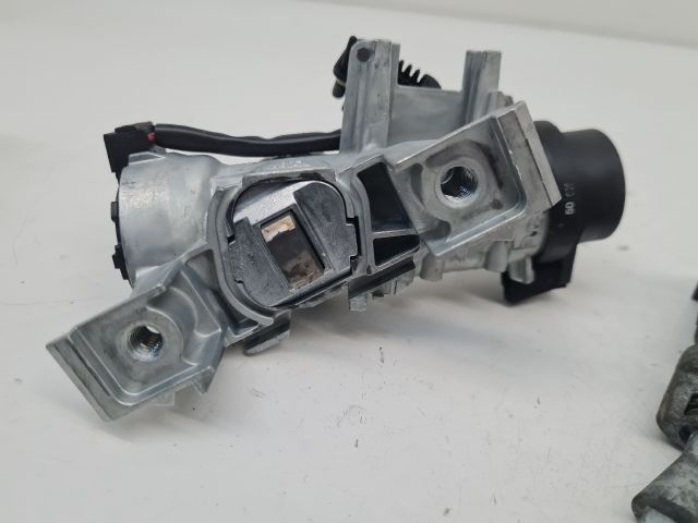 bontott VW GOLF VI Zárbetét Szett