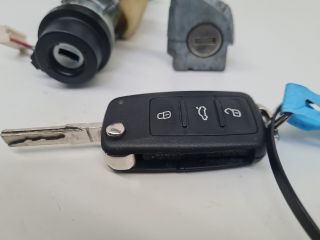 bontott VW GOLF VI Zárbetét Szett