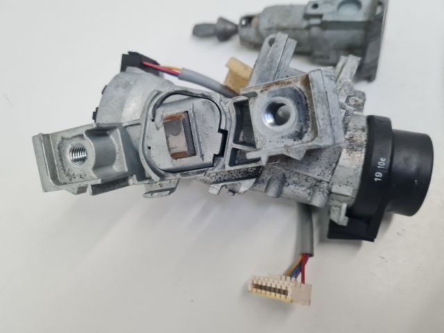 bontott VW GOLF VI Zárbetét Szett