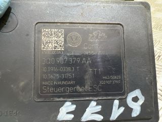 bontott VW GOLF VII ABS Kocka