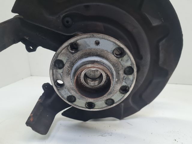 bontott VW GOLF VII Bal első Csonkállvány Kerékaggyal