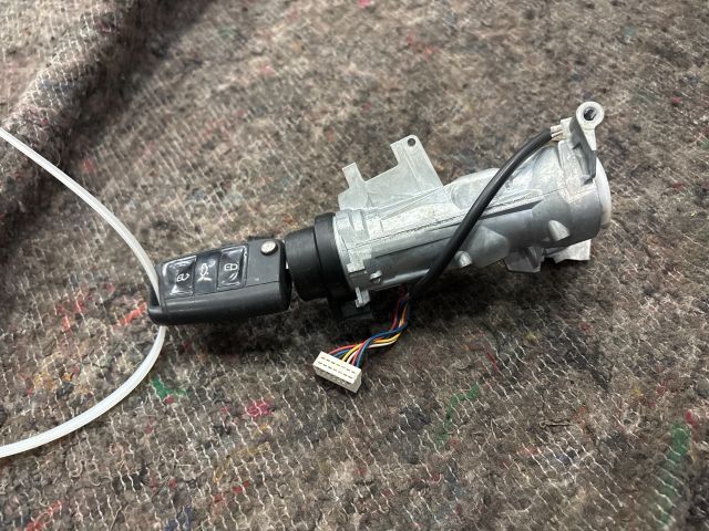 bontott VW GOLF VII Gyújtáskapcsoló Házzal