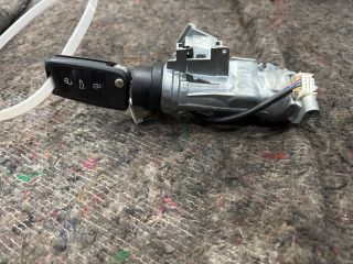 bontott VW GOLF VII Gyújtáskapcsoló Házzal