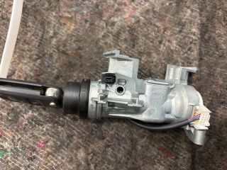 bontott VW GOLF VII Gyújtáskapcsoló Házzal