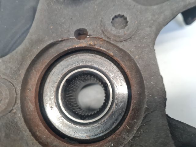 bontott VW GOLF VII Jobb első Csonkállvány Kerékaggyal