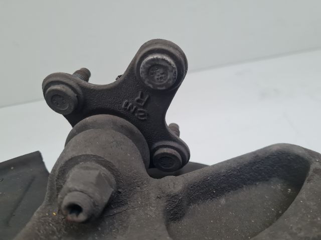 bontott VW GOLF VII Jobb első Csonkállvány Kerékaggyal