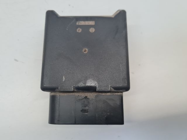 bontott VW GOLF VII Üzemanyag Szivattyú Relé