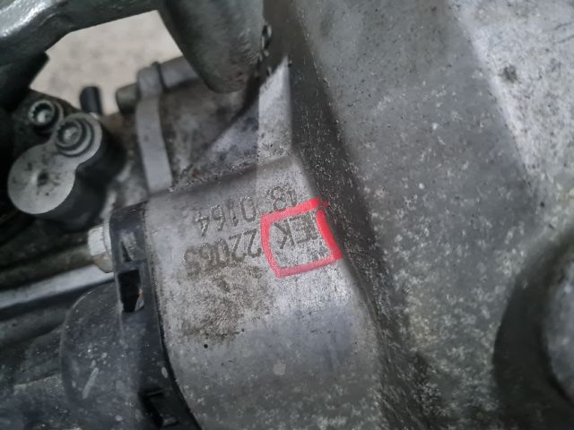 bontott VW GOLF VII Váltó (Mechanikus)