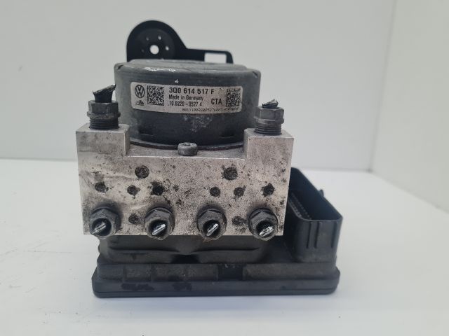 bontott VW GOLF VII ABS Kocka