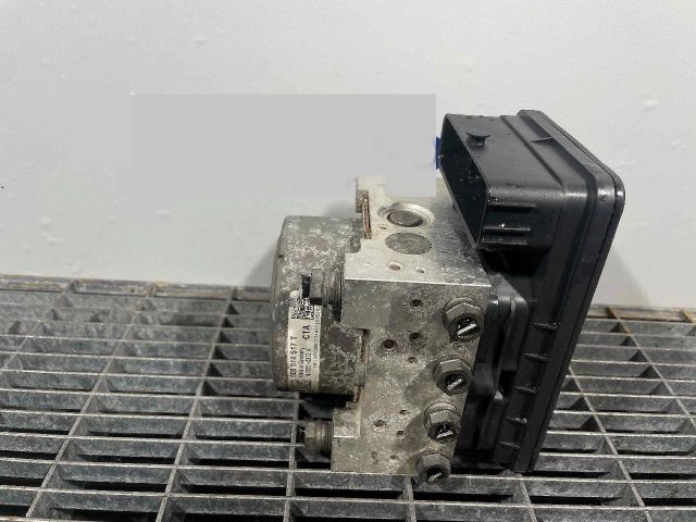 bontott VW GOLF VII ABS Kocka