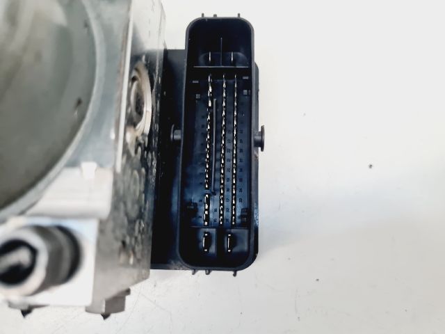 bontott VW GOLF VII ABS Kocka