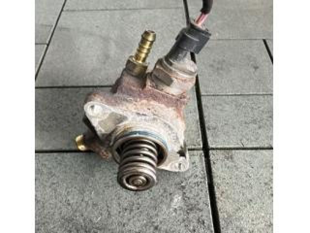 bontott VW GOLF VII Adagoló