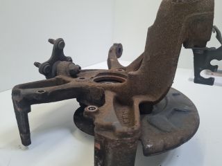 bontott VW GOLF VII Bal első Csonkállvány Kerékaggyal