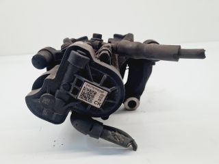 bontott VW GOLF VII Bal hátsó Féknyereg Munkahengerrel