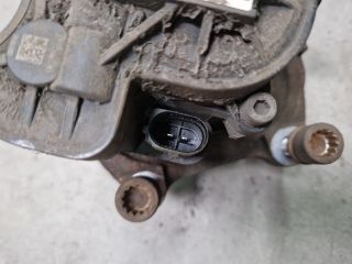 bontott VW GOLF VII Bal hátsó Féknyereg Munkahengerrel